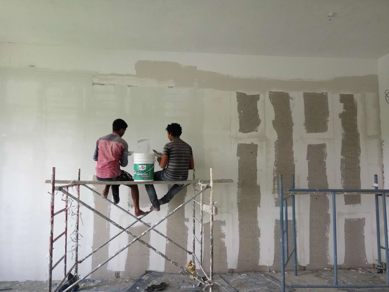 印度帕亞塔工程學(xué)院工地輕質(zhì)隔墻板施工案例