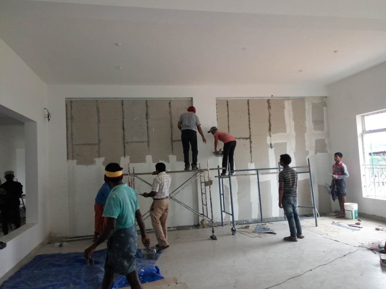 印度帕亞塔工程學(xué)院工地輕質(zhì)隔墻板施工案例