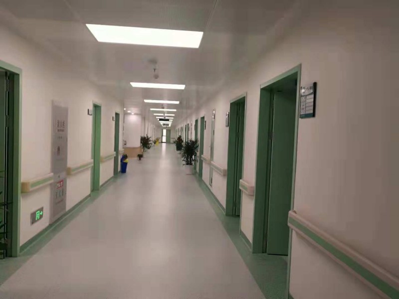 武漢協(xié)和醫(yī)院輕質(zhì)墻板工程施工案例