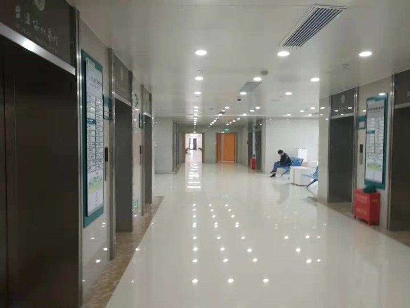 武漢協(xié)和醫(yī)院輕質(zhì)墻板工程施工案例