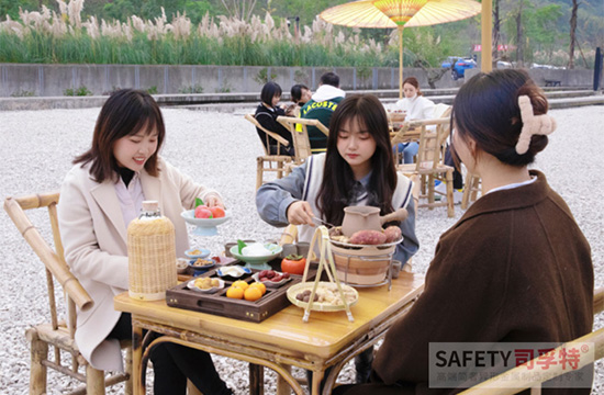 圍爐煮茶：茶是關(guān)鍵，這兩類茶不適合煮[圍爐茶桌，自制圍爐]