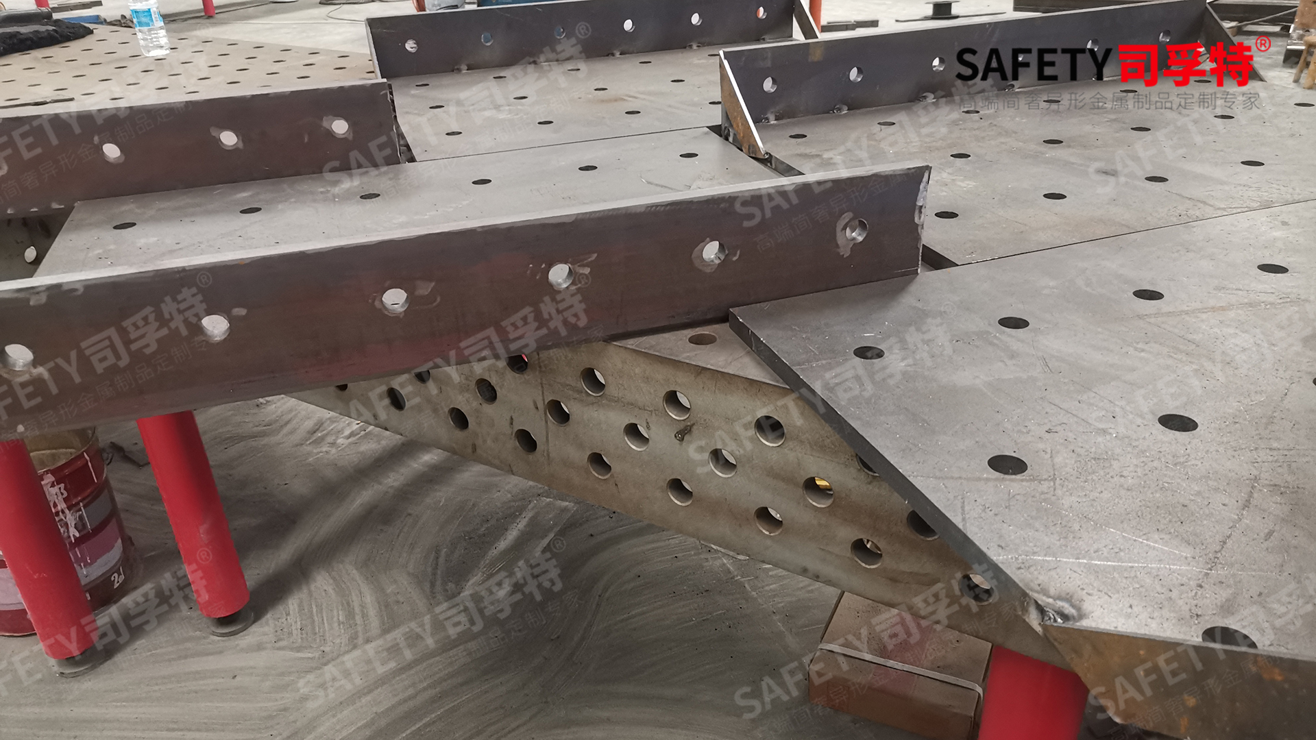 以過硬品質與超高性價比贏得市場司孚特精致鋼(精制鋼)(圖3) 229-3.jpg