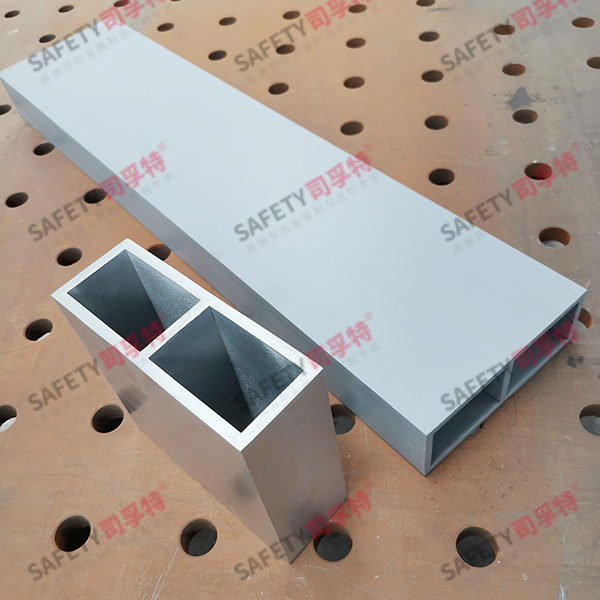 日型幕墻氟碳噴涂精制鋼幕墻型材(圖4) 日型幕墻氟碳噴涂精制鋼幕墻型材(圖4)